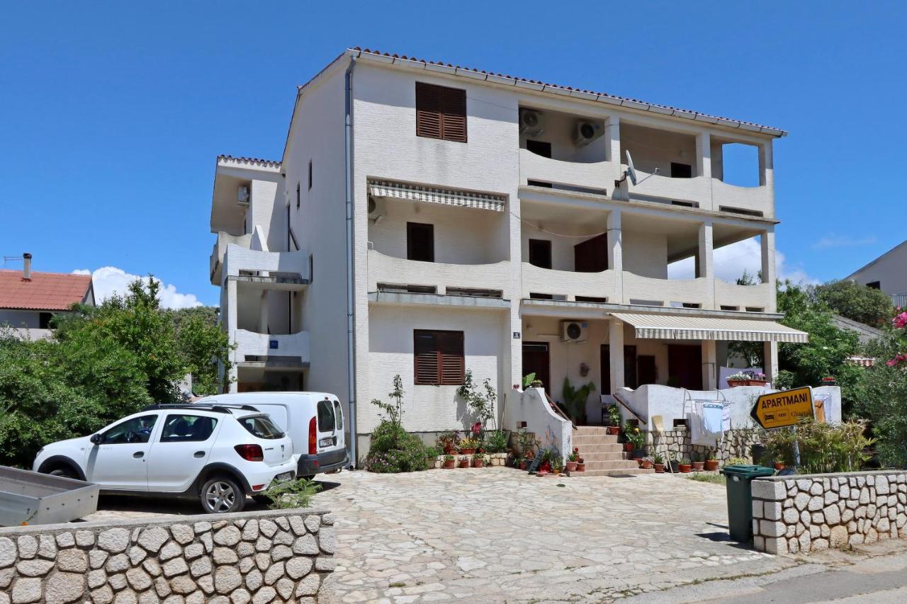 Apartments By The Sea Mandre, Pag - 3084 Kolan Kültér fotó